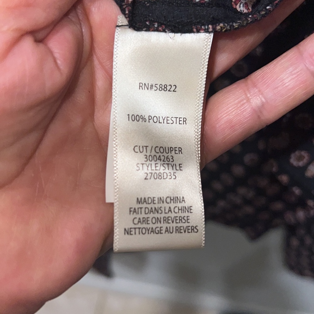 Max Studio Long Sleeve Button Front Size L - image 8